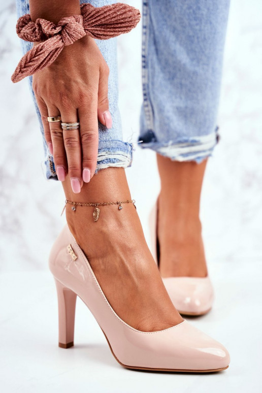 Scarpe Femminile Sergio Leone con effetto vernice con i tacchi beige Campbell