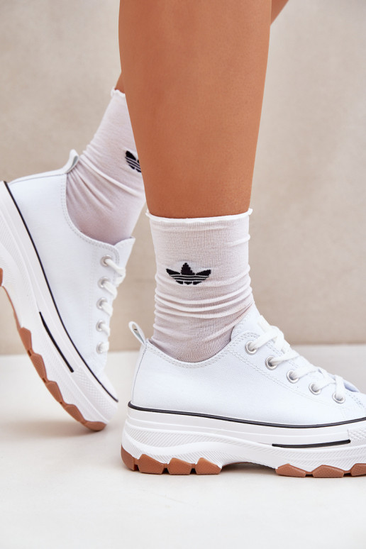 Basso Scarpe per il tempo libero con una piattaforma Colore bianco AradAin Basso Scarpe per il tempo libero con una piattaforma Colore bianco AradAin