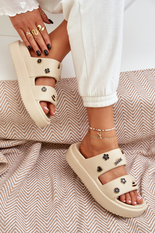 Pantofole leggere Pantofole da donna Z Przypinkami beige Ravanala Pantofole leggere Pantofole da donna Z Przypinkami beige Ravanala