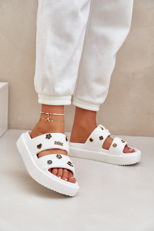 Pantofole leggere Pantofole da donna Z Przypinkami Colore bianco Ravanala Pantofole leggere Pantofole da donna Z Przypinkami Colore bianco Ravanala