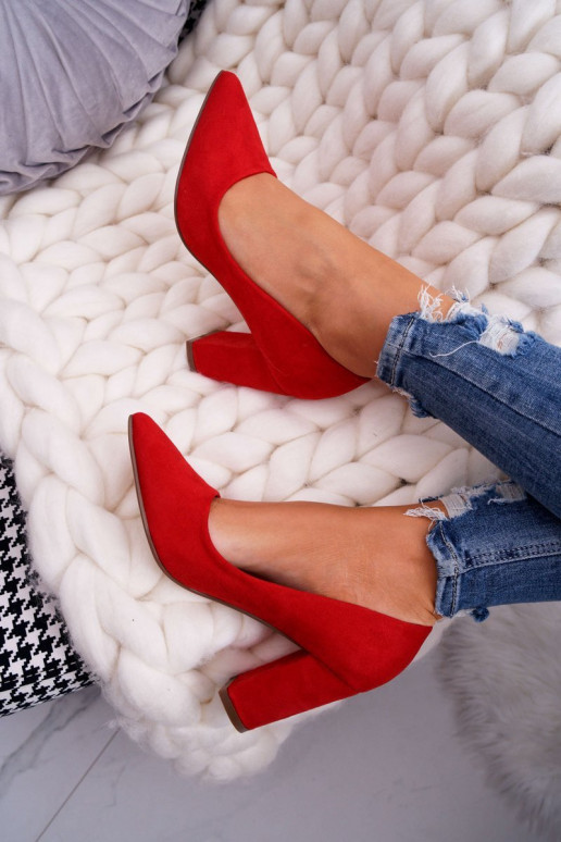 Scarpe con tacco alto in pelle scamosciata colore rosso Florena Scarpe con tacco alto in pelle scamosciata colore rosso Florena