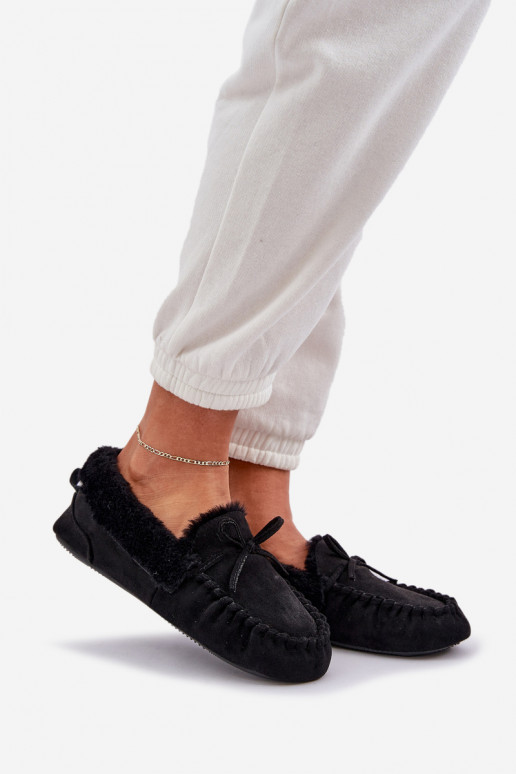 Mocassini Pantofole Femminile con una pelliccia colore nero Kleogoria