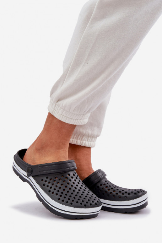 Pantofole in schiuma leggera Femminile colore nero Ardanica Pantofole in schiuma leggera Femminile colore nero Ardanica