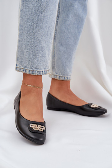 Ballerine Su una suola piatta con ornamenti colore nero Ainoria 2