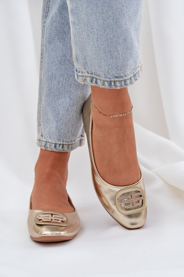 Ballerine Su una suola piatta con ornamenti colore dorato Ainoria 2