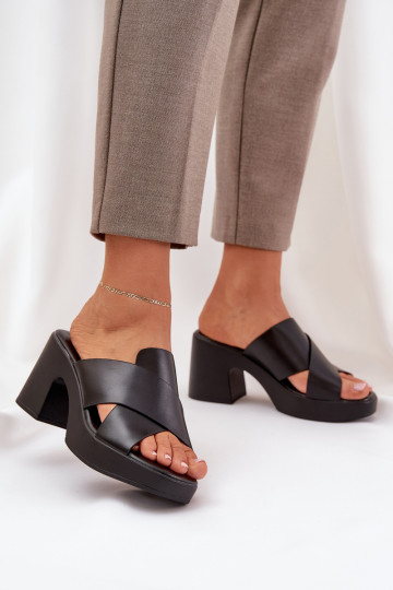 Pantofole leggere con i tacchi in ecopelle colore nero Kacaria