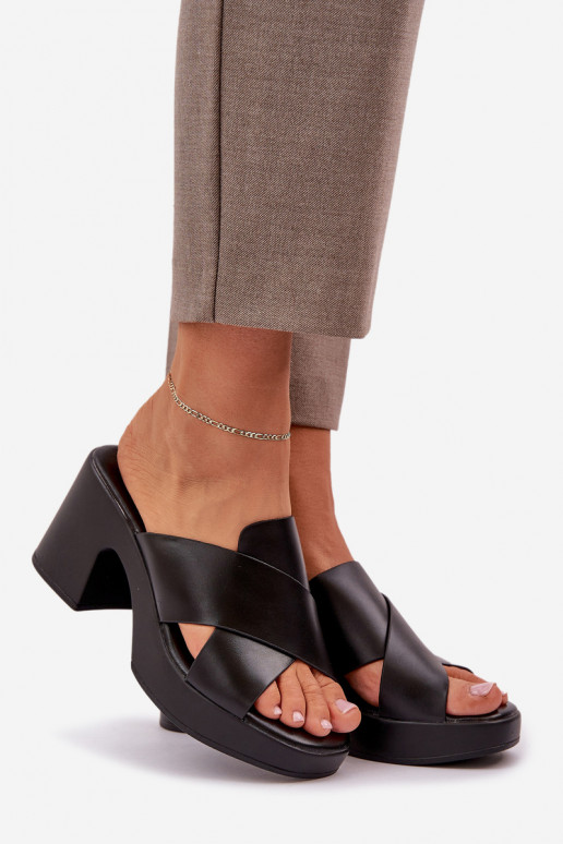 Pantofole leggere con i tacchi in ecopelle colore nero Kacaria