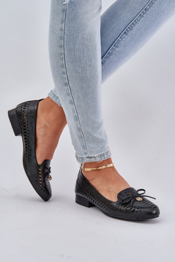 Ballerine traforate con fiocchi in similpelle nera Amepitrea con effetto lacca