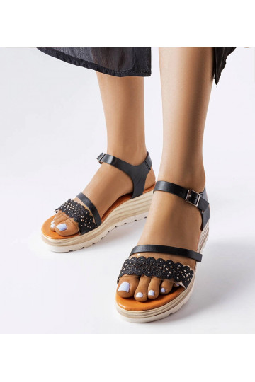 Sandali con zeppa... 2