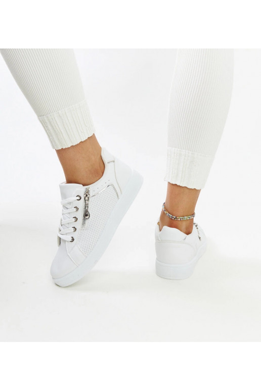 Scarpe sportive bianche traforate Chiusi