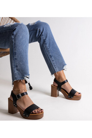 Sandali neri con tacco a... 2