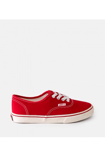 Scarpe da ginnastica rosse...