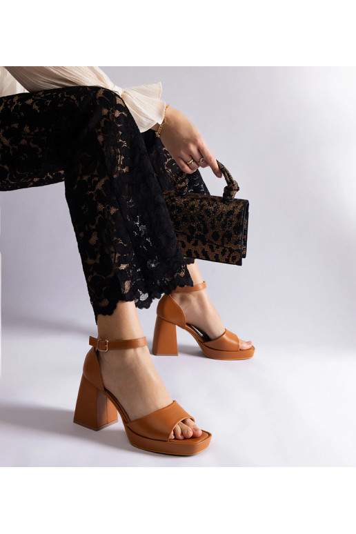 Sandali con tacco spesso Isolina marroni