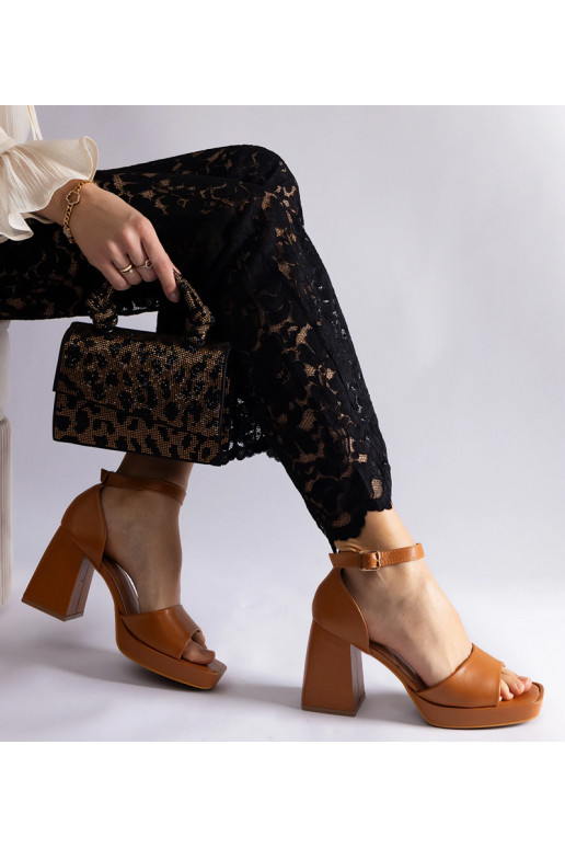 Sandali con tacco spesso Isolina marroni