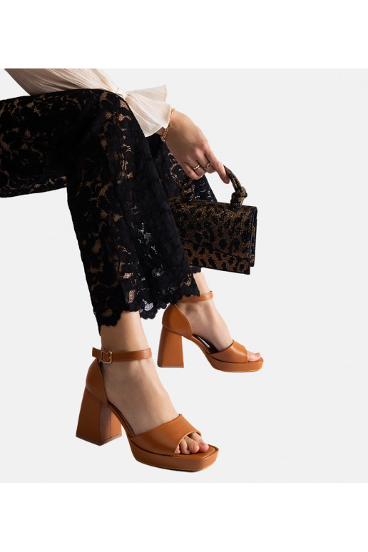 Sandali con tacco spesso Isolina marroni