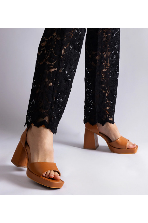 Sandali con tacco spesso Isolina marroni