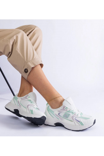 Scarpe sportive da donna...