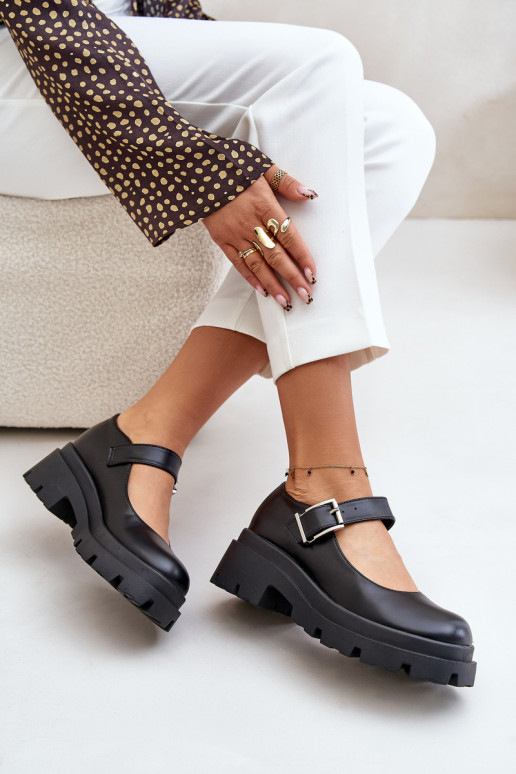 Scarpe da donna con fibbie nere Plikuria
