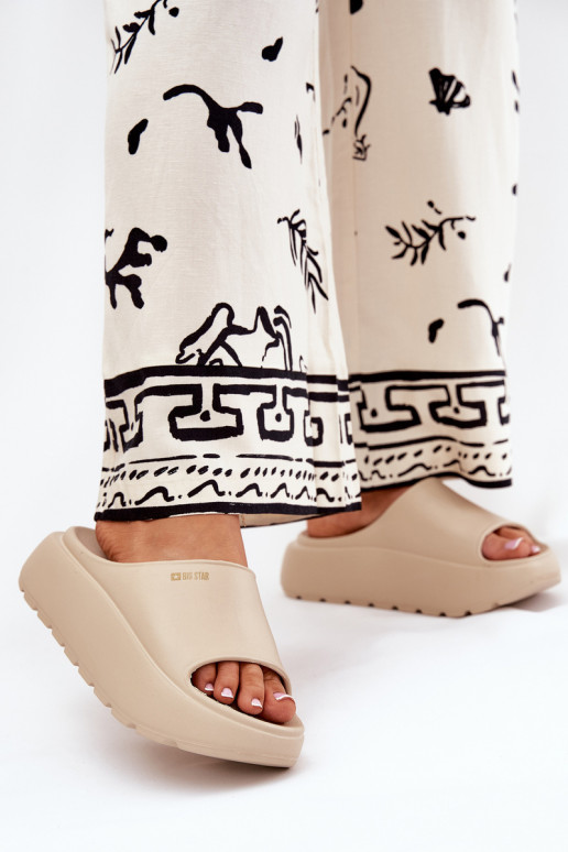 Pantofole leggere Pantofole da donna con una piattaforma Big Star RR274A569 beige