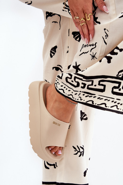 Pantofole leggere Pantofole da donna con una piattaforma Big Star RR274A569 beige