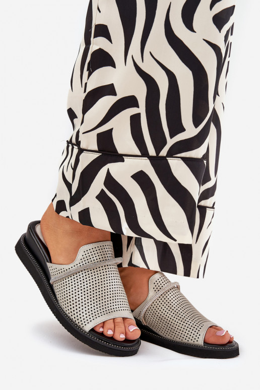 Pantofole da donna Su un cuneo Con nastro decorativo color argento TeriAes