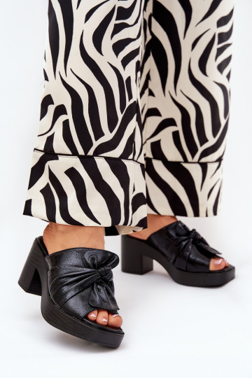 Pantofole da donna con i tacchi in ecopelle colore nero Kikilla