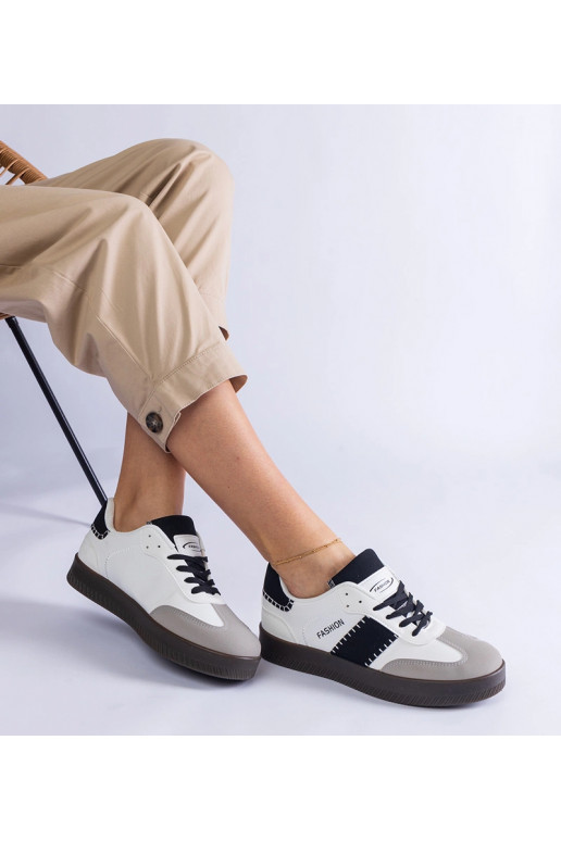 Sneakers bianche con piattaforma e...