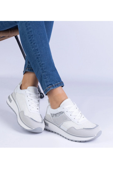 Sneakers bianche decorate...