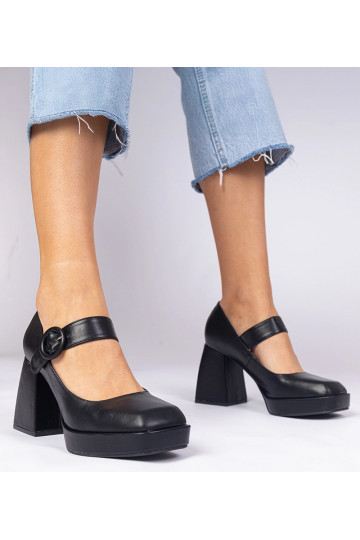 Décolleté nere con punta...