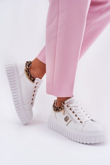 scarpe da ginnastica Femminile con una piattaforma in ecopelle con motivi di pelliccia di leopardo Colore bianco Velionna 2