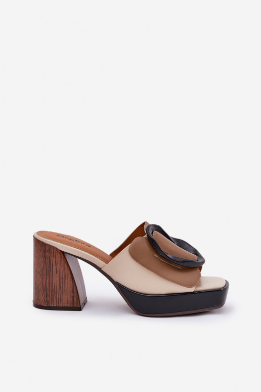 Pantofole da donna Abilitato SłupkoAym Obcasie con fibbie beige Amuria