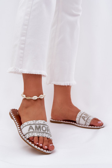Pantofole da donna con tacchi larghi Con decorazione Colore bianco Dorfedi