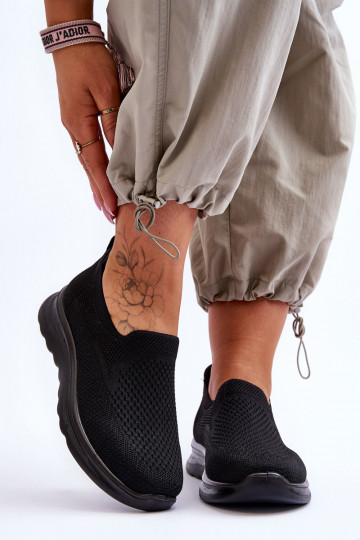 Sneakers da donna modello slip-on nere Adiora