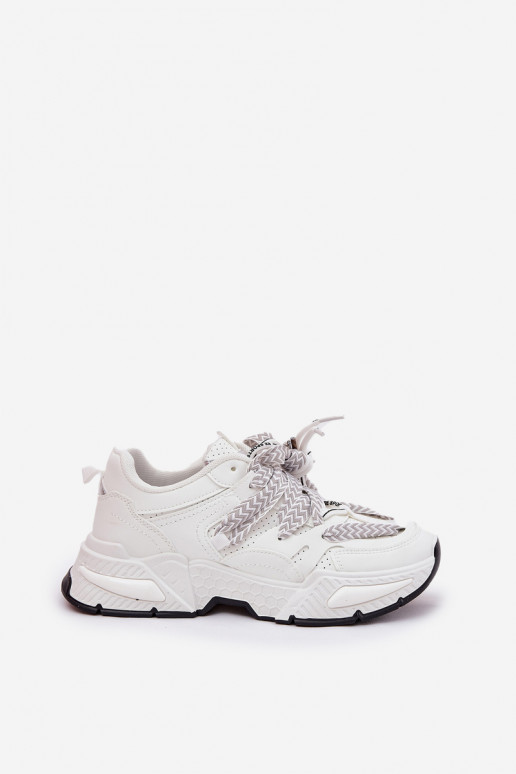 Scarpe modello sneakers scarpe da ginnastica Femminile Z PodAójnym Allacciaturam Colore bianco Efobell