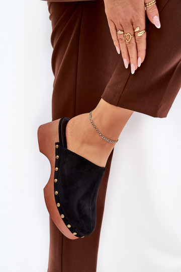 Zoccoli Pantofole da donna con rivetti in ecopelle scamosciataoAe colore nero Ellason 2