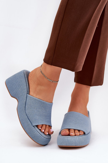 Pantofole da donna con una piattaforma I Koturnie Deveteriale denim Afisal