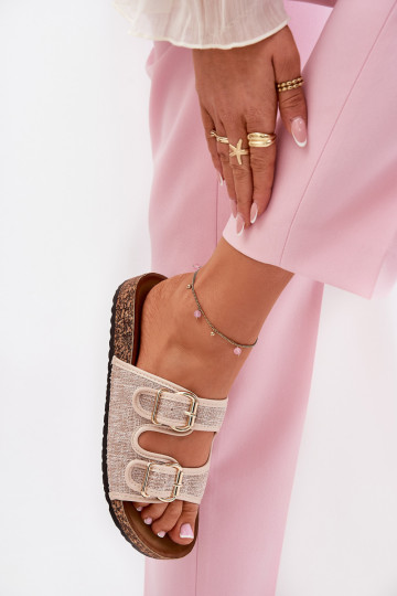  Pantofole da donna con una piattaforma con fibbie beige Osoffe