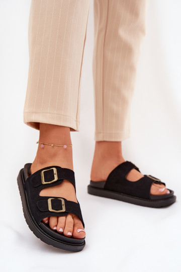 Pantofole da donna con una piattaforma con fibbie colore nero Simbes