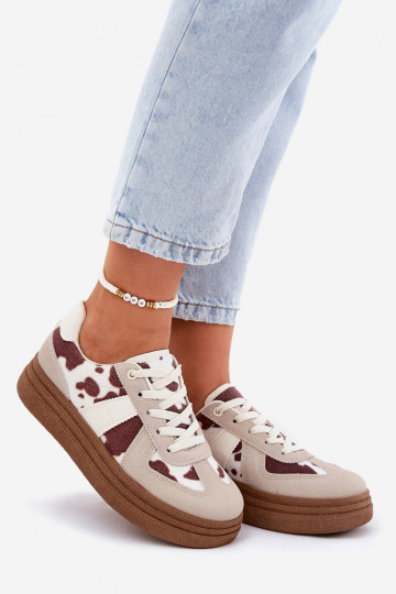 Femminile Scarpe modello sneakers con una piattaforma IN Łaty beige Lincidi