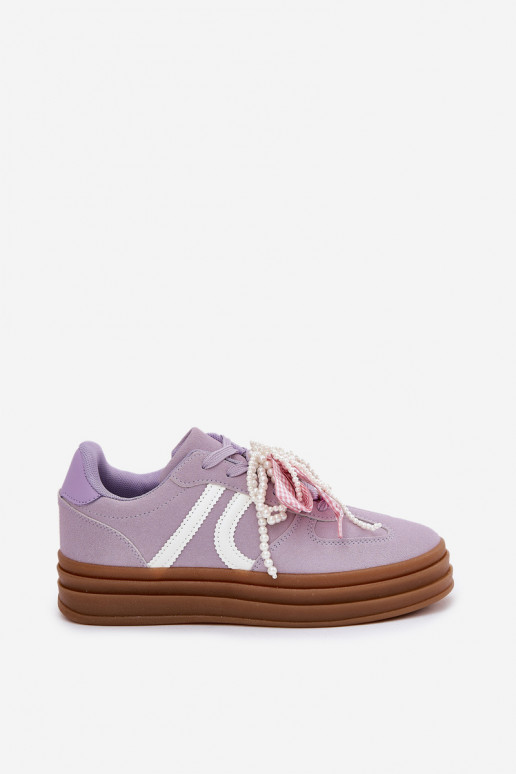 Scarpe modello sneakers Femminile con una piattaforma con bellissimi dettagli Colore viola Vinness