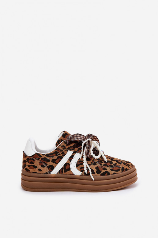 Scarpe modello sneakers Femminile con motivi di pelliccia di leopardo con una piattaforma con bellissimi dettagli colore marrone