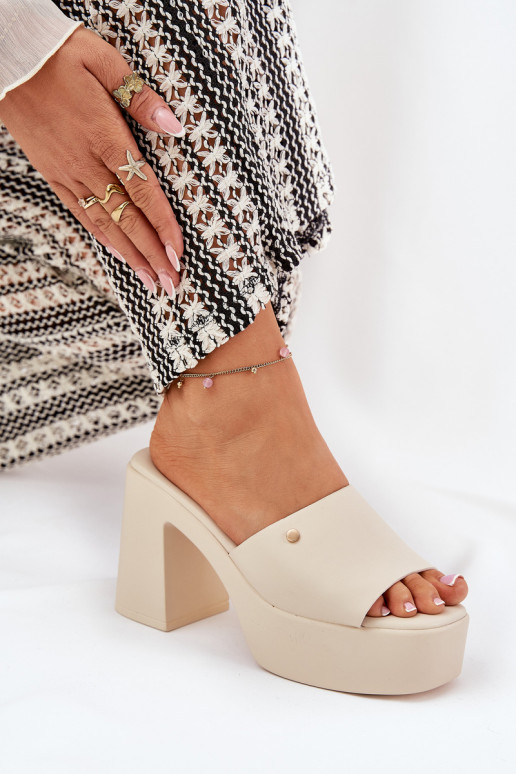 Femminile Pantofole in ecopelle con i tacchi e piattaforma colore avorio Tamirella