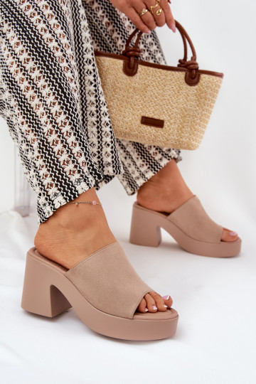 Pantofole da donna con i tacchi e piattaforma colore kaki Omeisa