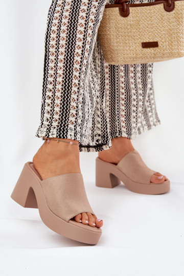 Pantofole da donna con i tacchi e piattaforma colore kaki Omeisa 2