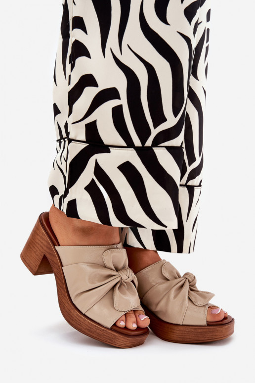 Pantofole da donna con i tacchi in ecopelle beige Kikilla