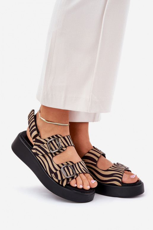 Sandali da donna con una piattaforma I Koturnie con fibbie Zebra beige-colore nero Genorre