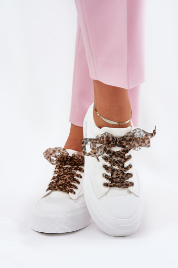 Scarpe per il tempo libero con una piattaforma Con decorazioni Allacciaturam Colore bianco Zidora